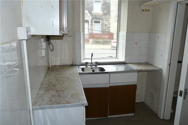  Image of 2 bedroom Detached house for sale in Fieldhead Street Bradford BD7 at Bradford West Yorkshire Bradford, BD7 1LP