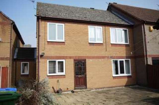  Image of 3 bedroom Terraced house for sale in Fifth Avenue Goole DN14 at Goole East Yorkshire, DN14 6JD