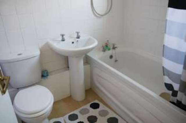  Image of 3 bedroom Terraced house for sale in Fifth Avenue Goole DN14 at Goole East Yorkshire, DN14 6JD