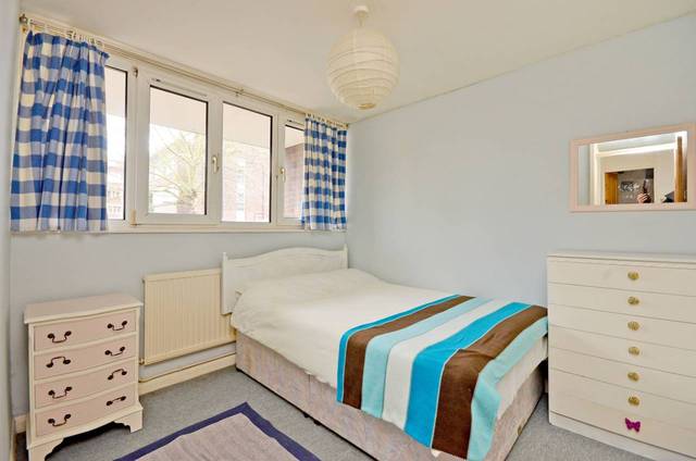  Image of 4 bedroom Maisonette for sale in Finborough Road London SW10 at Finborough Road  Chelsea, SW10 9EF