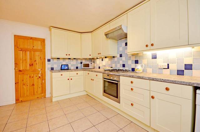  Image of 4 bedroom Maisonette for sale in Finborough Road London SW10 at Finborough Road  Chelsea, SW10 9EF