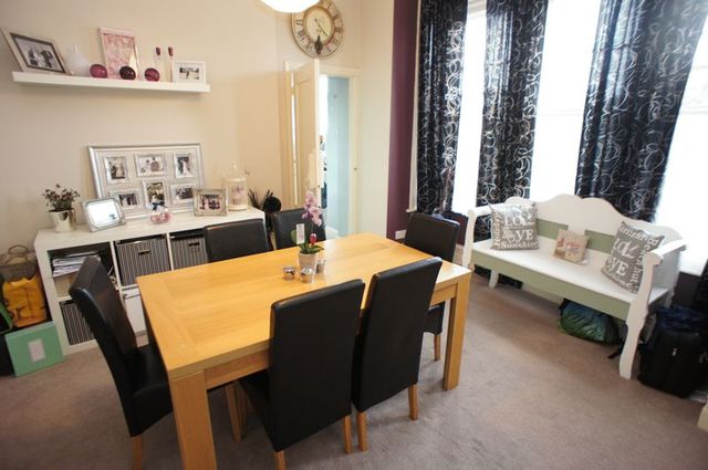  Image of 2 bedroom Flat for sale in Finchley Road Westcliff-on-Sea SS0 at Finchley Road  Westcliff-On-Sea, SS0 8AE
