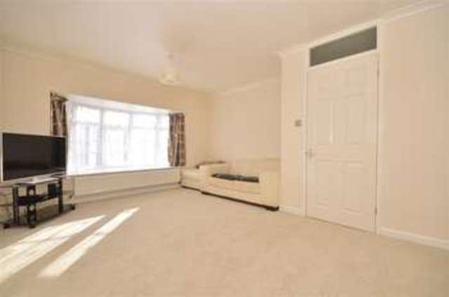  Image of 2 bedroom Detached house for sale in Findon Drive Bognor Regis PO22 at Bognor Regis West Sussex Bognor Regis, PO22 6QJ