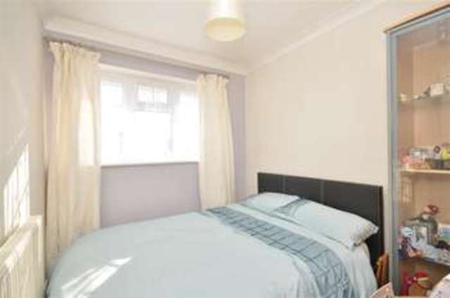  Image of 2 bedroom Detached house for sale in Findon Drive Bognor Regis PO22 at Bognor Regis West Sussex Bognor Regis, PO22 6QJ