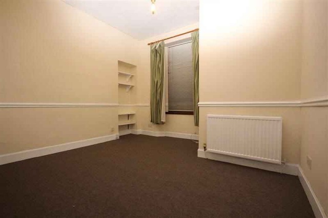 Image of 1 bedroom Flat to rent in Firs Street Falkirk FK2 at Falkirk Falkirk Falkirk, FK2 7AY