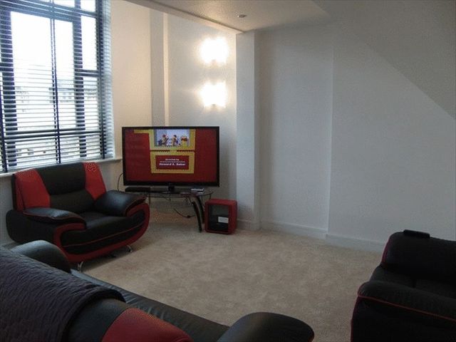  Image of 2 bedroom Flat for sale in Firth Street Huddersfield HD1 at Firth Street  Huddersfield, HD1 3BB