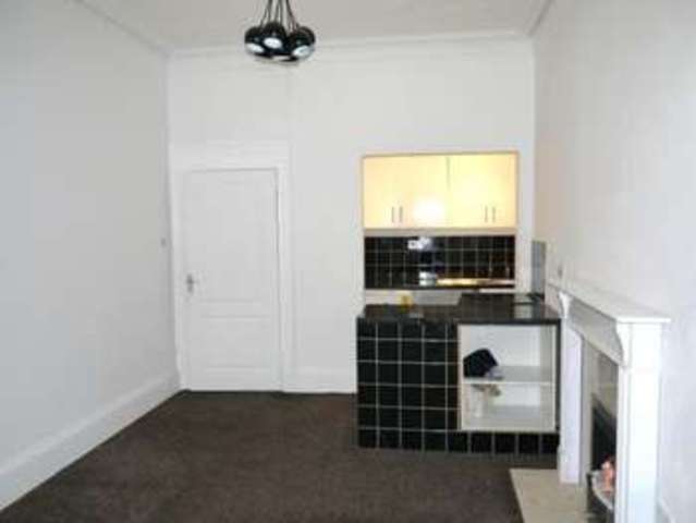  Image of 1 bedroom Flat for sale in Holmhead Place Glasgow G44 at Cathcart  Glasgow, G44 4HD