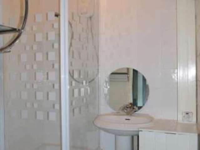  Image of 1 bedroom Flat for sale in Holmhead Place Glasgow G44 at Cathcart  Glasgow, G44 4HD