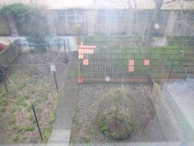  Image of 1 bedroom Flat for sale in Holmhead Place Glasgow G44 at Cathcart  Glasgow, G44 4HD