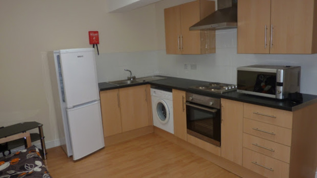  Image of 2 bedroom Apartment to rent in Clifton Street Cardiff CF24 at 145 Clifton Street Adamsdown Cardiff, CF24 1LZ