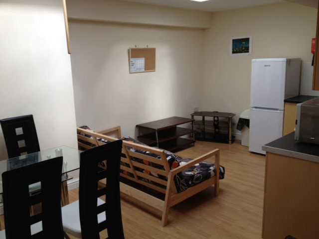  Image of 2 bedroom Apartment to rent in Clifton Street Cardiff CF24 at 145 Clifton Street Adamsdown Cardiff, CF24 1LZ