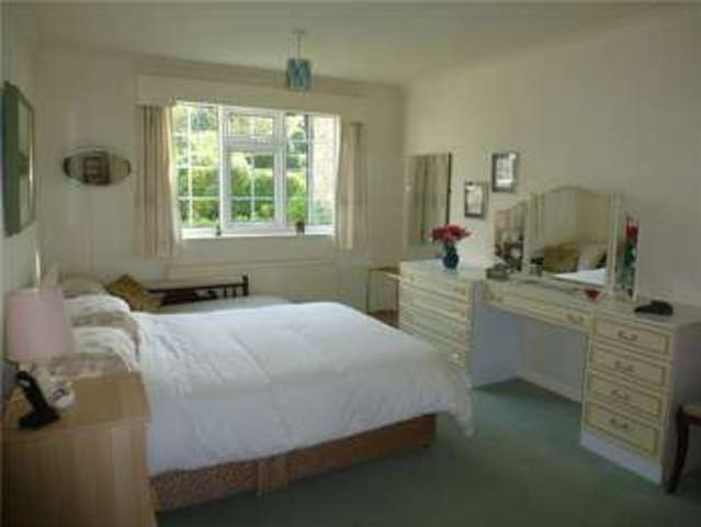  Image of 2 bedroom Apartment for sale in Kings Road Ilkley LS29 at Kings Court 9 Kings Road Ilkley, LS29 9AE