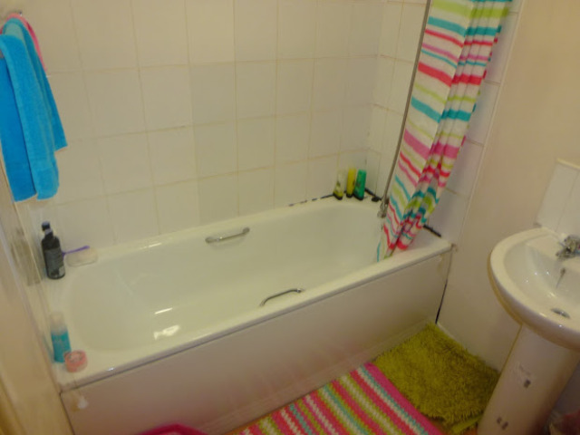  Image of 2 bedroom Apartment to rent in Clifton Street Cardiff CF24 at 145 Clifton Street Adamsdown Cardiff, CF24 1LZ