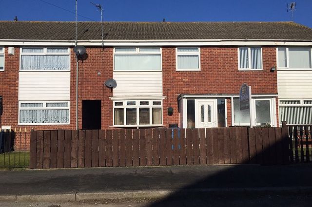  Image of 3 bedroom Terraced house for sale in Flemingdale Sutton-on-Hull Hull HU7 at Flemingdale  Hull, HU7 4BY