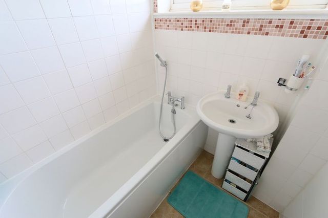  Image of 3 bedroom Terraced house for sale in Flemingdale Sutton-on-Hull Hull HU7 at Flemingdale  Hull, HU7 4BY