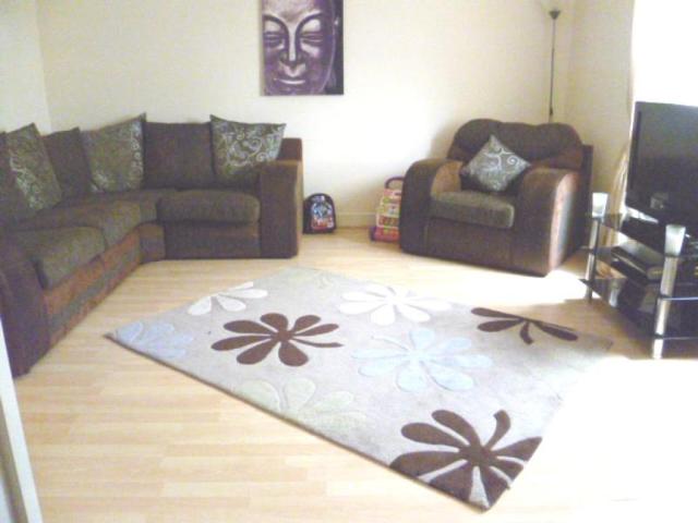  Image of 2 bedroom Flat to rent in Florence Place Perth PH1 at Perth Perthshire Perthshire, PH1 5BL