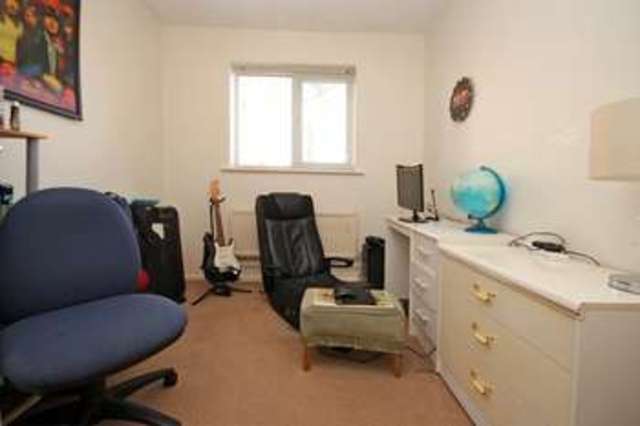  Image of 2 bedroom Flat for sale in Florence Road Boscombe Bournemouth BH5 at Boscombe Bournemouth Bournemouth, BH5 1HH