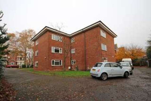  Image of 2 bedroom Flat for sale in Florence Road Boscombe Bournemouth BH5 at Boscombe Bournemouth Bournemouth, BH5 1HH