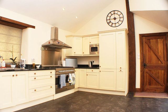  Image of 3 bedroom Detached house to rent in Fore Street Silverton Exeter EX5 at Fore Street Silverton Exeter, EX5 4HP