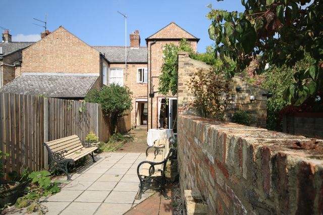  Image of 2 bedroom Terraced house to rent in Forehill Ely CB7 at Forehill  Ely, CB7 4AQ