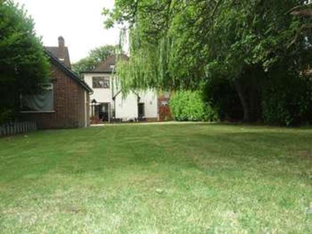  Image of 4 bedroom Detached house for sale in Forest Road Loughborough LE11 at Forest Road  Loughborough, LE11 3NR