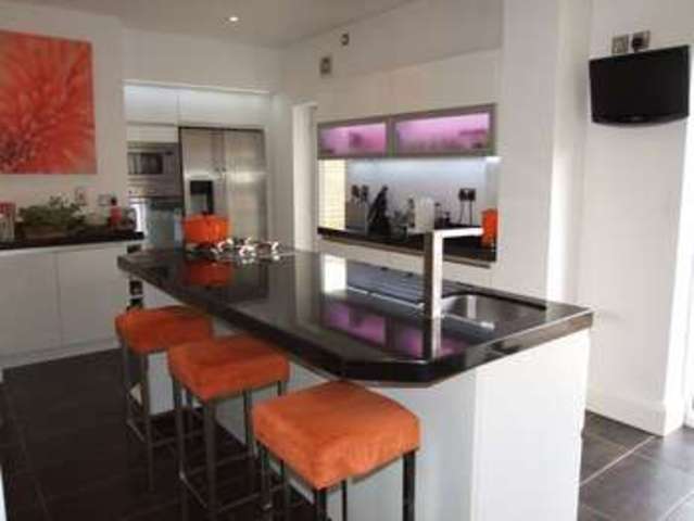  Image of 4 bedroom Detached house for sale in Forest Road Loughborough LE11 at Forest Road  Loughborough, LE11 3NR