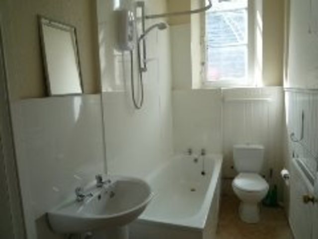  Image of 3 bedroom Flat to rent in Forrest Road Edinburgh EH1 at Old Town Edinburgh Edinburgh, EH1 2QP