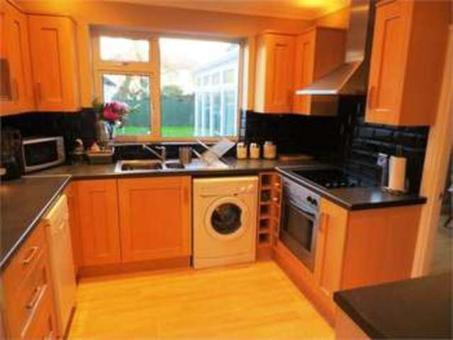  Image of 3 bedroom Semi-Detached house for sale in Fostal Close Leigh-on-Sea SS9 at Fostal close Leigh on sea Eastwood, SS9 4HB