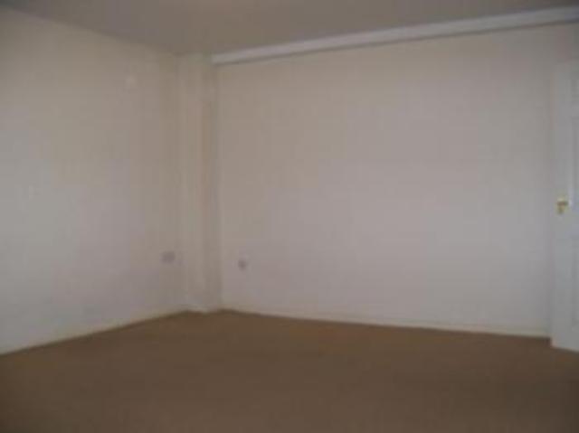  Image of 1 bedroom Flat to rent in Foundry Lane Southampton SO15 at Foundry Lane  Southampton, SO15 3GB