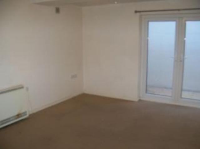  Image of 1 bedroom Flat to rent in Foundry Lane Southampton SO15 at Foundry Lane  Southampton, SO15 3GB