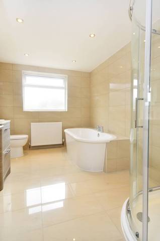  Image of 3 bedroom Detached house to rent in Fountain Road London SW17 at Fountain Road  Tooting, SW17 0HG