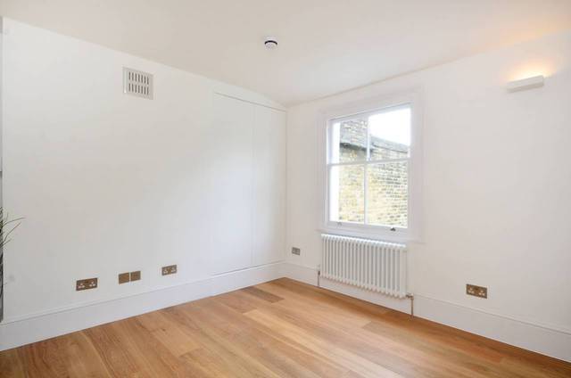  Image of Studio flat to rent in Fountayne Road London N16 at Fountayne Road  Hackney, N16 7DT
