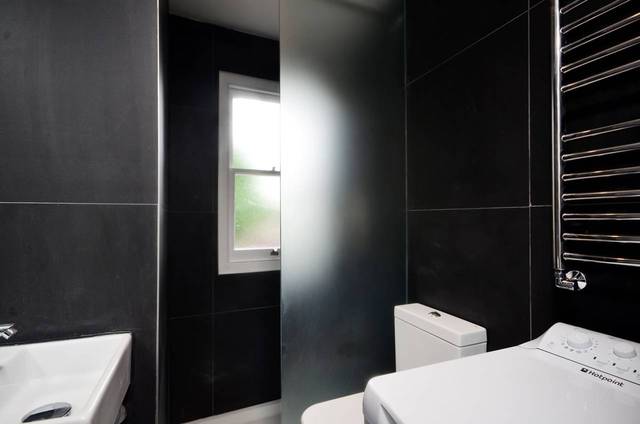  Image of Studio flat to rent in Fountayne Road London N16 at Fountayne Road  Hackney, N16 7DT