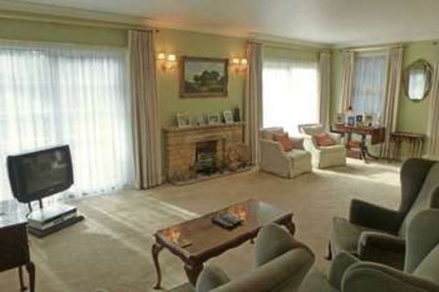  Image of 4 bedroom Detached house for sale in Foxdell Northwood HA6 at Northwood, HA6 2BU