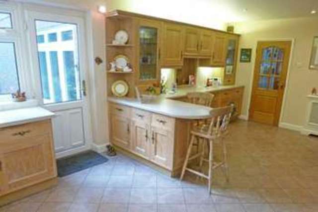  Image of 4 bedroom Detached house for sale in Foxdell Northwood HA6 at Northwood, HA6 2BU