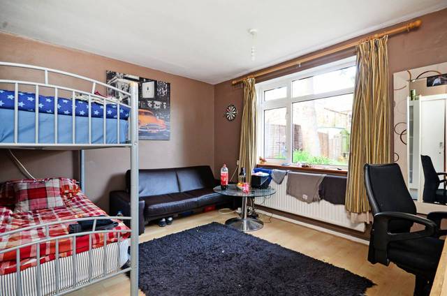  Image of 4 bedroom Bungalow for sale in Franklin Street London N15 at Franklin Street  Stamford Hill, N15 6QH