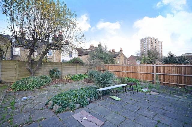  Image of 4 bedroom Bungalow for sale in Franklin Street London N15 at Franklin Street  Stamford Hill, N15 6QH