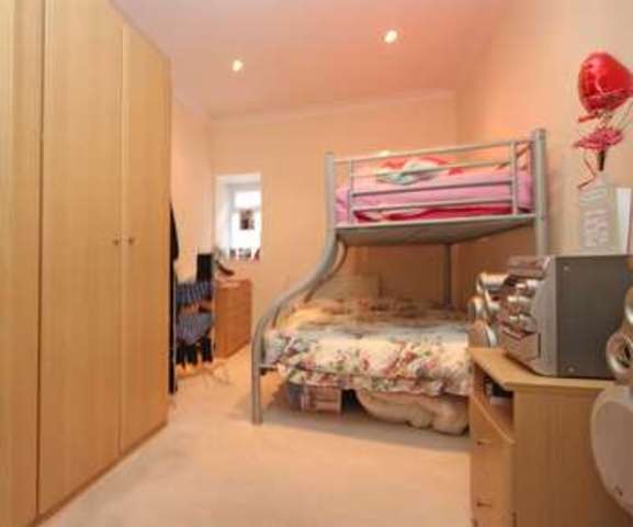  Image of 1 bedroom Flat for sale in Frankston Road Southbourne Bournemouth BH6 at Frankston Road  Southbourne, BH6 5EG