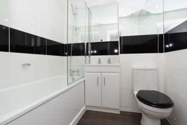  Image of 1 bedroom Flat for sale in Amsterdam Road London E14 at Amsterdam Road  Docklands, E14 3UX