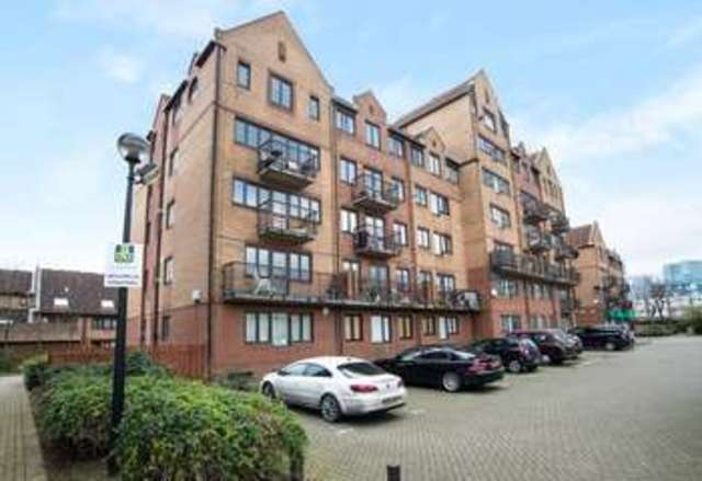  Image of 1 bedroom Flat for sale in Amsterdam Road London E14 at Amsterdam Road  Docklands, E14 3UX