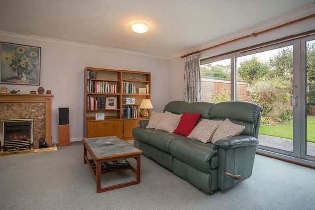  Image of 4 bedroom Detached house for sale in Fraser Gardens Southbourne Emsworth PO10 at Fraser Gardens  Southbourne, PO10 8PY