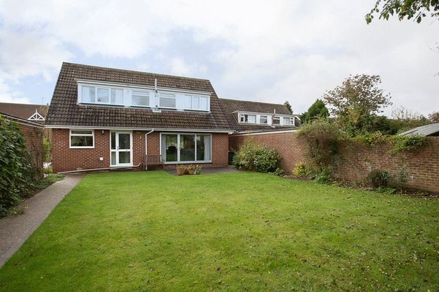 Image of 4 bedroom Detached house for sale in Fraser Gardens Southbourne Emsworth PO10 at Fraser Gardens  Southbourne, PO10 8PY