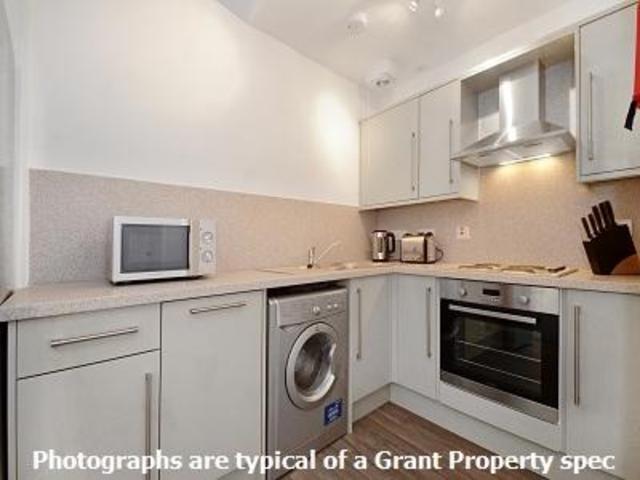  Image of 3 bedroom Flat to rent in Fraser Street Aberdeen AB25 at Aberdeen  Aberdeen, AB25 3XS