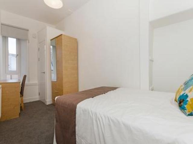  Image of 1 bedroom Flat to rent in Friars Street Stirling FK8 at Stirling  Stirling, FK8 1HA