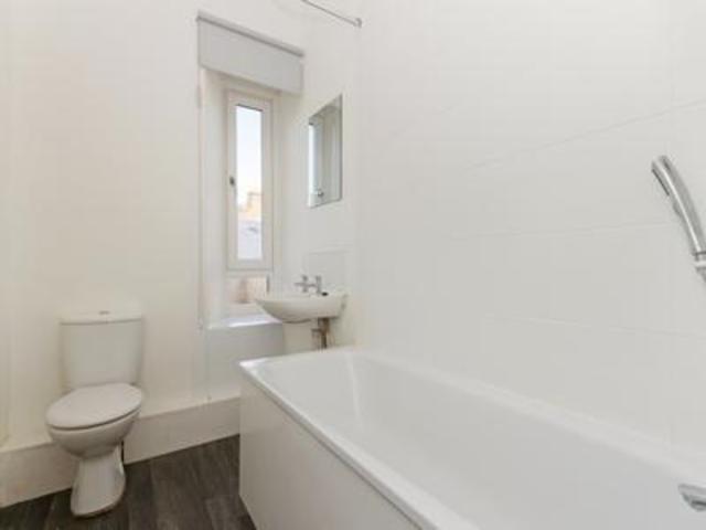  Image of 1 bedroom Flat to rent in Friars Street Stirling FK8 at Stirling  Stirling, FK8 1HA