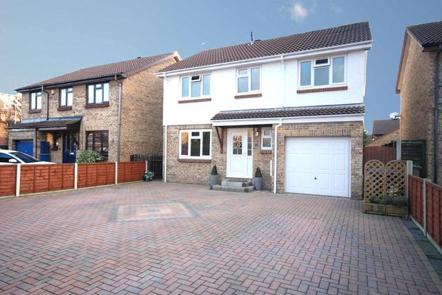  Image of 4 bedroom Detached house for sale in Gadshill Drive Stoke Gifford Bristol BS34 at Gadshill Drive Stoke Gifford Bristol, BS34 8UU