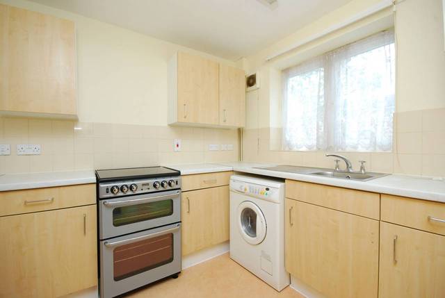  Image of 2 bedroom Detached house to rent in Gainsborough Street London E9 at Gainsborough Street  Victoria Park, E9 5GY
