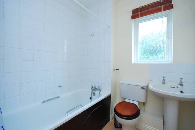  Image of 2 bedroom Detached house to rent in Gainsborough Street London E9 at Gainsborough Street  Victoria Park, E9 5GY