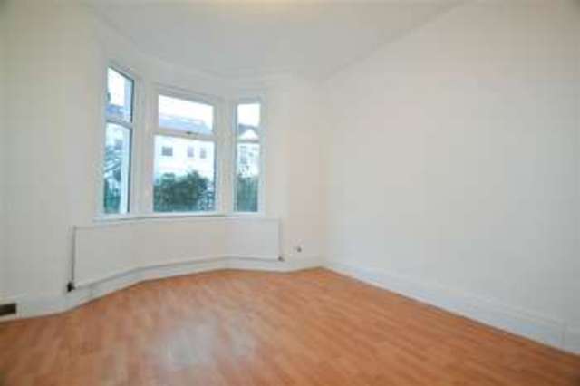  Image of 1 bedroom Apartment to rent in Gap Road London SW19 at Haydons Road, SW19 8JG