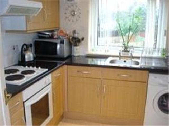  Image of 3 bedroom Flat to rent in Garry Drive Paisley PA2 at Paisley Renfrewshire Renfrewshire, PA2 9BX